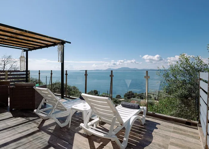 The Greystone Seaview House By Konnect