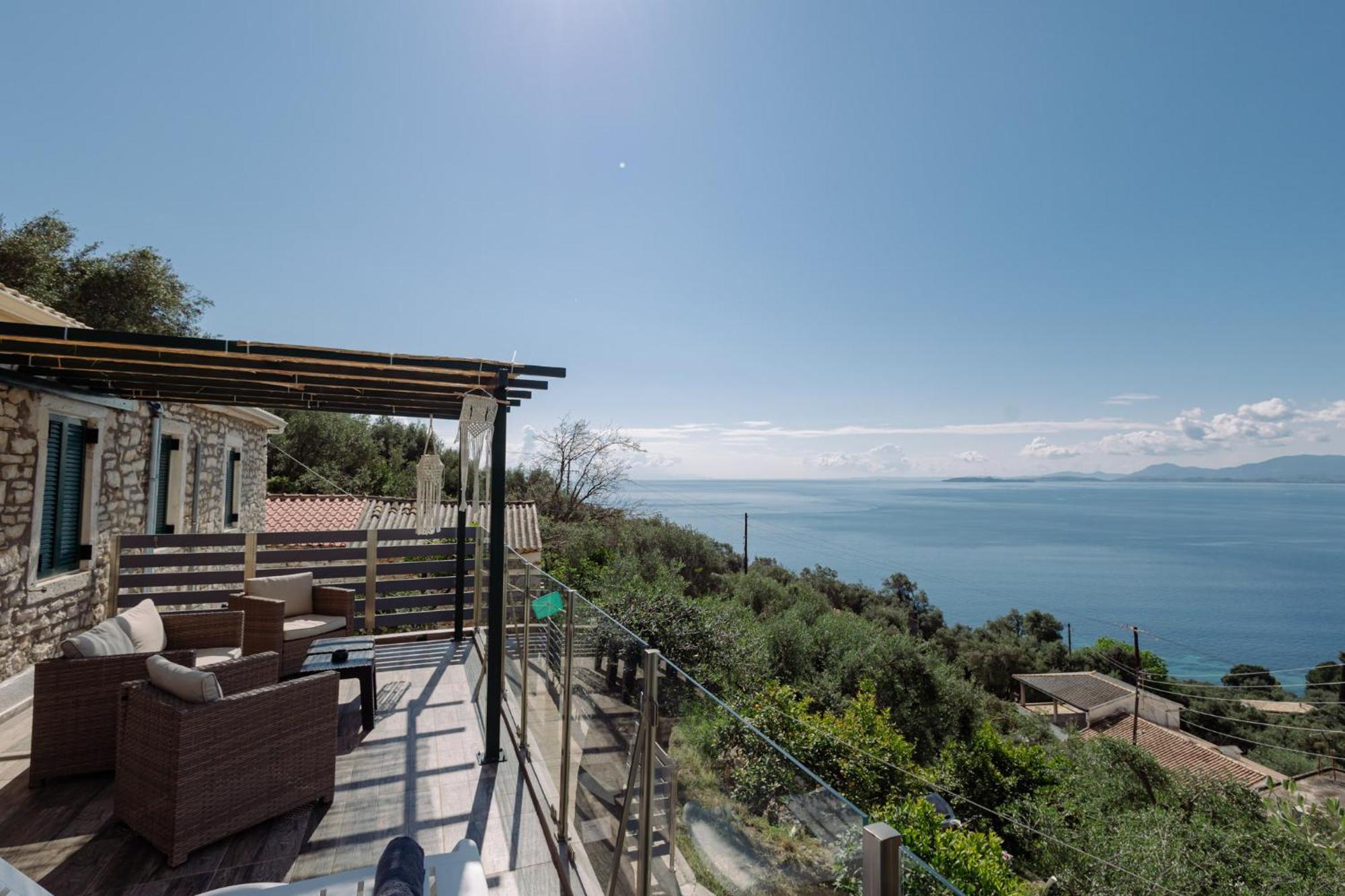 The Greystone Seaview House By Konnect *