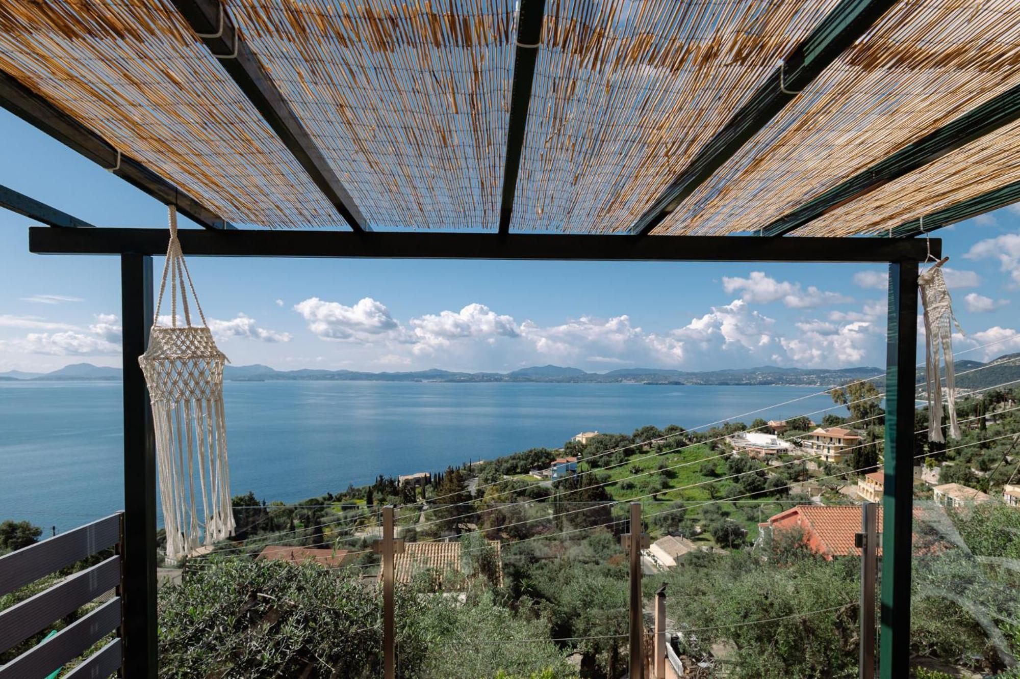 The Greystone Seaview House By Konnect * Nisaki (Corfu)